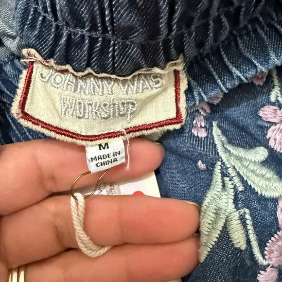 JHONNY WAS Evangeline drawstring shorts size Medium - Picture 7 of 9